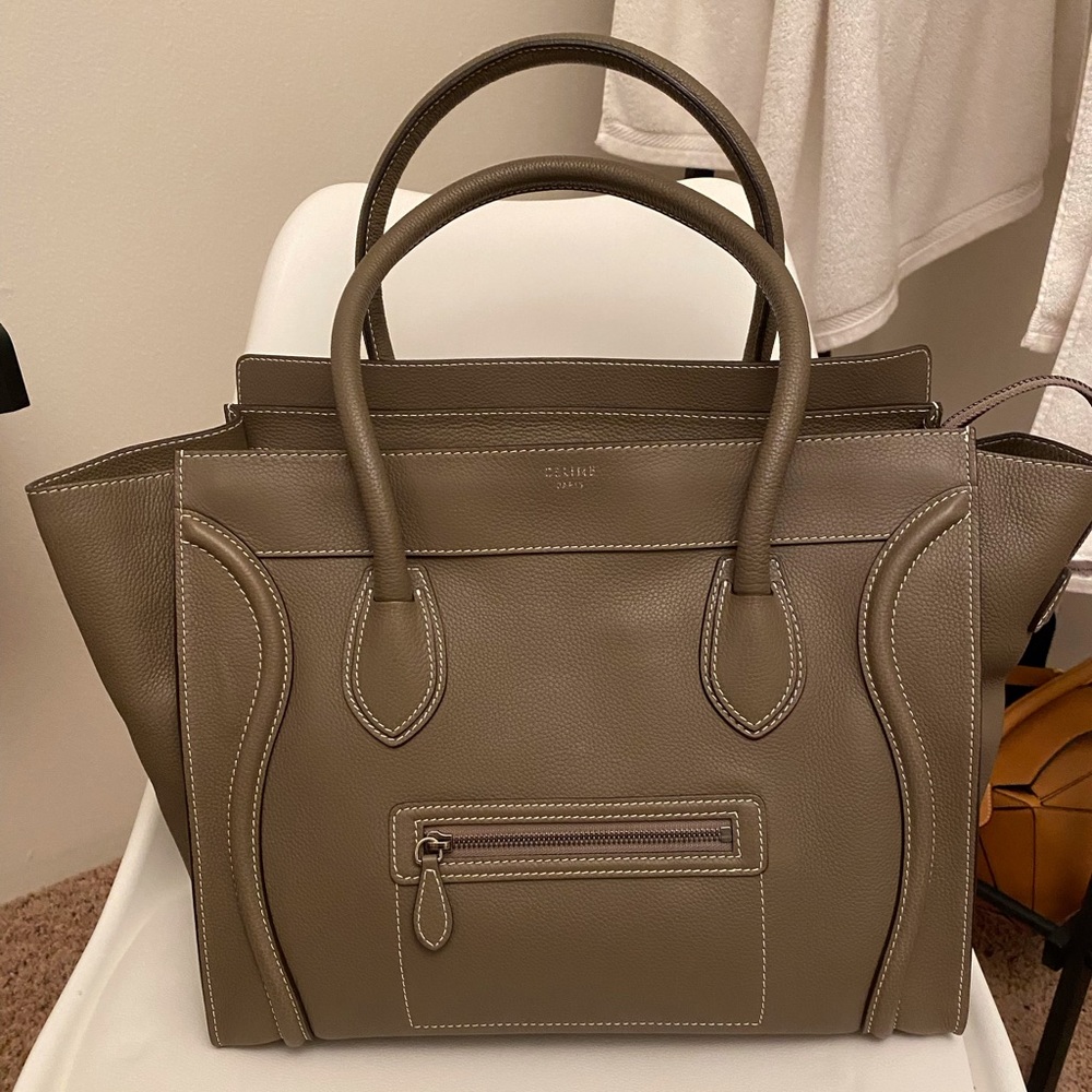 Celine Luggage tote in shoulder size